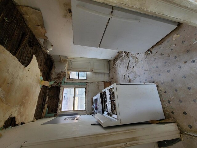 120 E Kensington Ave, Chicago, IL 60628 - photo 15