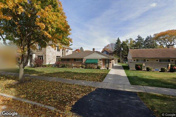 623 Wesley Dr, Park Ridge, IL 60068 - photo 16
