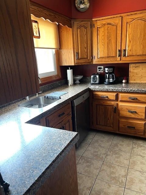 623 Wesley Dr, Park Ridge, IL 60068 - photo 8