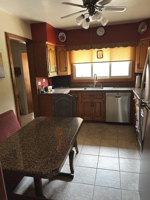 623 Wesley Dr, Park Ridge, IL 60068 - photo 9