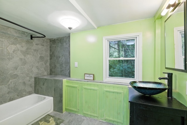 204 Wood St, Wilmington, IL 60481 - full bath featuring vanity and shower / tub combination