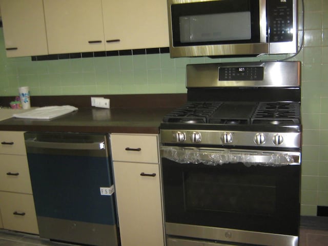 4204 Main St, Skokie, IL 60076 - photo 7