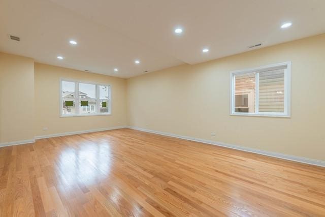 5326 W 31st St, Cicero, IL 60804 - spare room featuring light wood-type flooring and recessed lighting