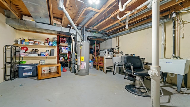 5715 Elaine Dr, Rockford, IL 61108 - unfinished below grade area featuring gas water heater