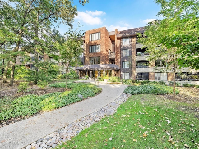 1401 Burr Oak Rd Unit 312B, Hinsdale, IL 60521 - view of building exterior