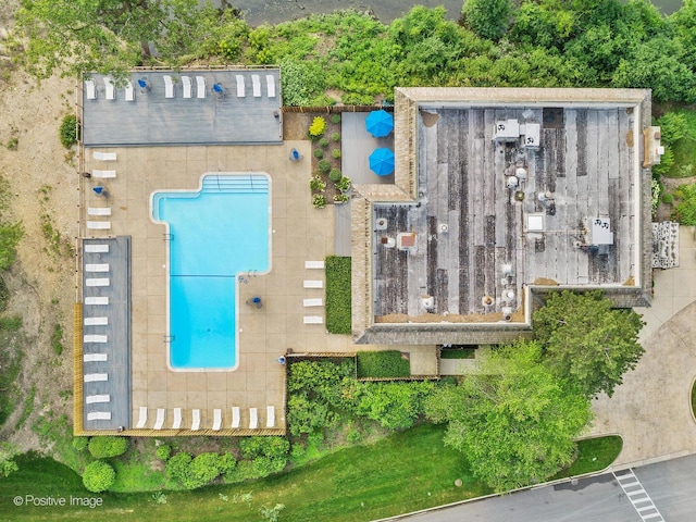 1401 Burr Oak Rd Unit 312B, Hinsdale, IL 60521 - aerial view of property and surrounding area with a pool area