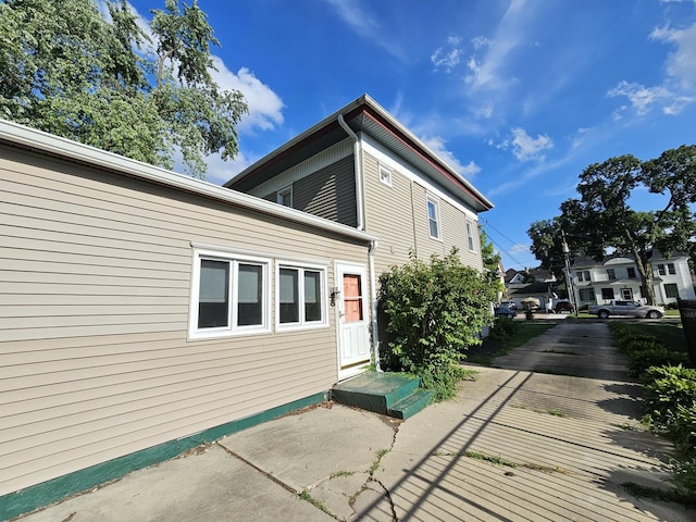 320 Congress St, Ottawa, IL 61350 - view of home's exterior