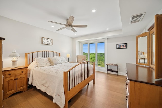 3801 Mission Hills Rd Unit 510, Northbrook, IL 60062 - bedroom featuring light wood-style flooring, recessed lighting, access to outside, and ceiling fan