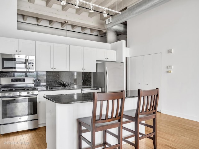 1601 W School St Unit 504, Chicago, IL 60657 - photo 10