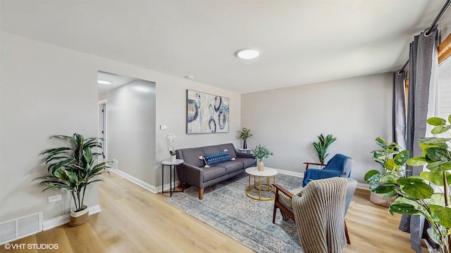 2701 S Hillock Ave, Chicago, IL 60608 - living room featuring wood finished floors