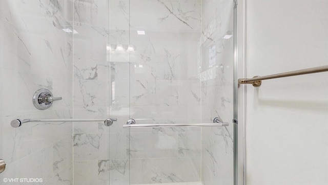 2701 S Hillock Ave, Chicago, IL 60608 - bathroom featuring a stall shower