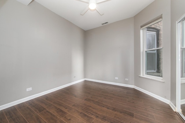 2901 W Washington Blvd Unit 2, Chicago, IL 60612 - spare room with dark wood-style flooring and ceiling fan
