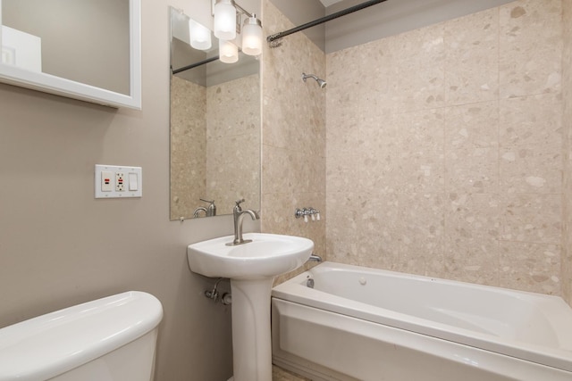 2901 W Washington Blvd Unit 2, Chicago, IL 60612 - full bathroom with shower / washtub combination and toilet