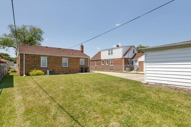8841 Menard Ave, Morton Grove, IL 60053 - photo 4