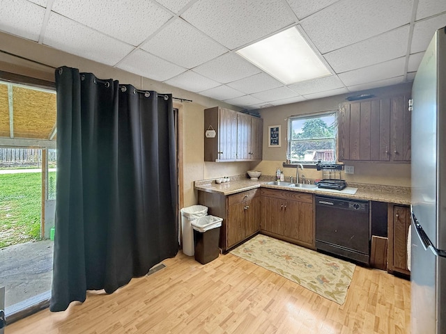 1260 W Palmer St, Freeport, IL 61032 - photo 4
