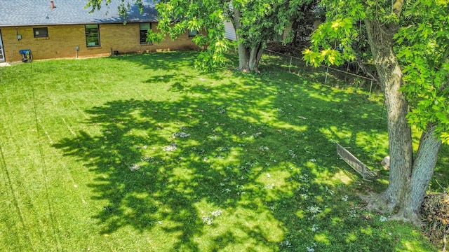 205 Buena Vista Dr, Champaign, IL 61820 - view of yard
