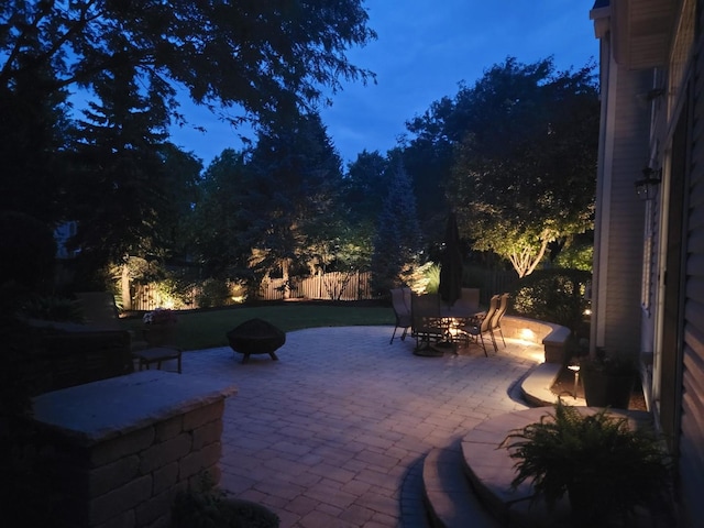 424 Bluegrass Ln, Geneva, IL 60134 - view of patio with a fire pit