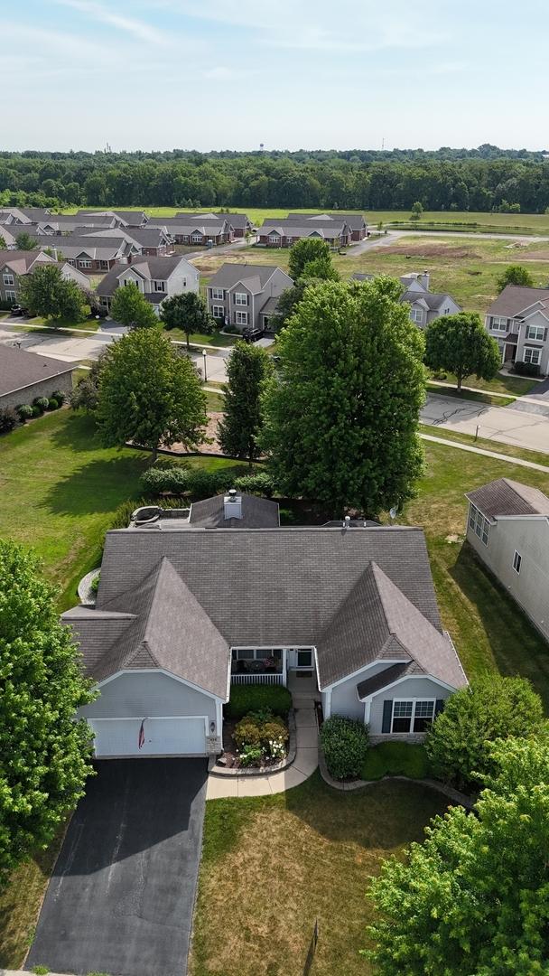 424 Riverbend Dr, Genoa, IL 60135 - aerial view of residential area
