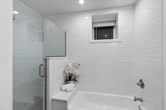 506 W Oakdale Ave Unit 1, Chicago, IL 60657 - view of full bathroom