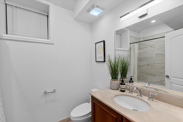 506 W Oakdale Ave Unit 1, Chicago, IL 60657 - bathroom with vanity and curtained shower