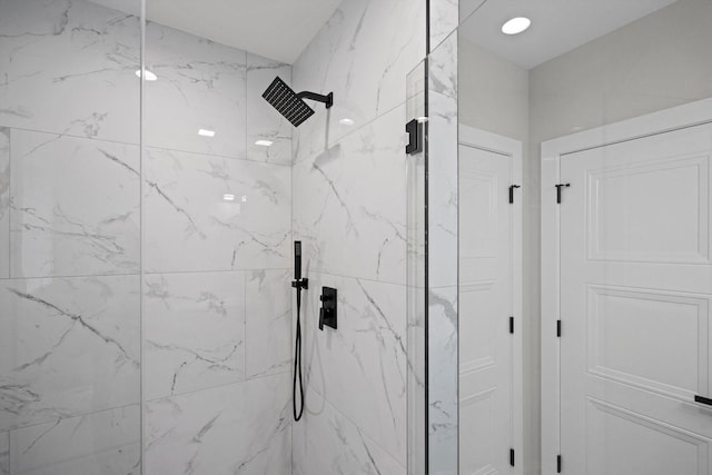 8545 Mansfield Ave, Burbank, IL 60459 - full bath featuring a marble finish shower