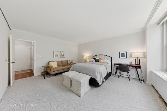 1325 N State Pkwy Unit 6D, Chicago, IL 60610 - carpeted bedroom featuring crown molding and baseboards