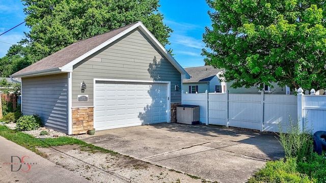 1315 W Jackson St, Ottawa, IL 61350 - view of detached garage