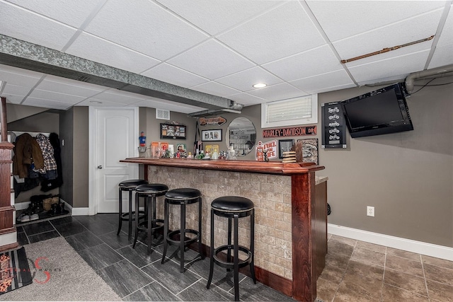1315 W Jackson St, Ottawa, IL 61350 - indoor dry bar featuring a paneled ceiling and recessed lighting
