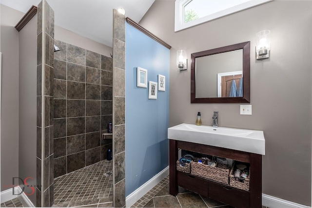 1315 W Jackson St, Ottawa, IL 61350 - full bath featuring baseboards and a stall shower