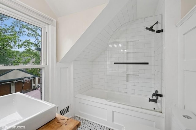 32 Valley Rd, Highland Park, IL 60035 - full bath featuring vaulted ceiling and  shower combination