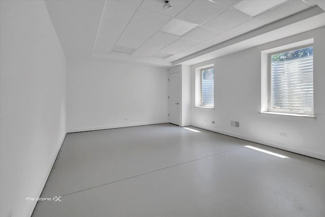3550 E Ari Dr, Glenview, IL 60025 - unfurnished room with concrete flooring and a smoke detector
