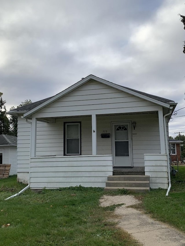 773 W Homer St, Freeport, IL 61032 - photo 1