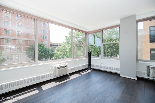 3900 N Lake Shore Dr Unit 3E, Chicago, IL 60613 - unfurnished sunroom featuring an AC wall unit
