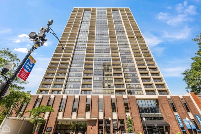 1636 N Wells Ave Unit 2014, Chicago, IL 60614 - view of apartment building / complex