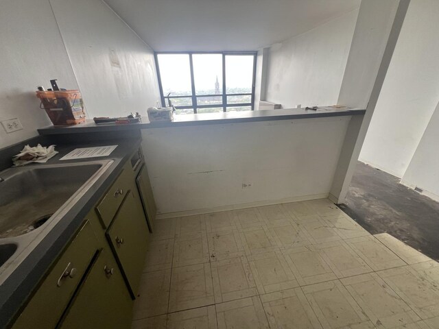 1636 N Wells Ave Unit 2014, Chicago, IL 60614 - workout area featuring baseboards and ornamental molding
