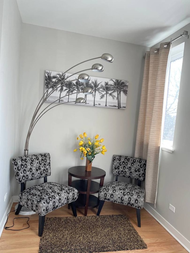1017 S Claremont Ave, Chicago, IL 60612 - sitting room with wood finished floors and baseboards