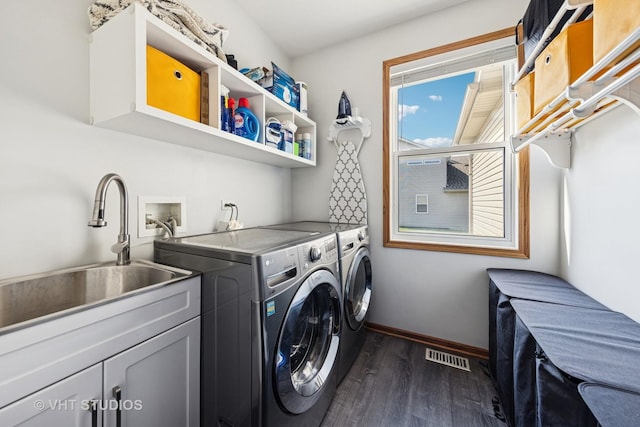 1581 Kenmore Ave, Aurora, IL 60505 - laundry area featuring independent washer and dryer and dark wood-style floors