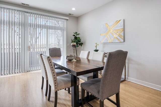 3126 W Walton St Unit 2, Chicago, IL 60622 - dining room featuring light wood-style floors and recessed lighting