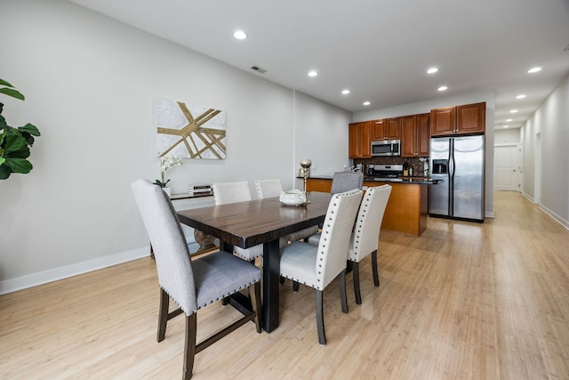 3126 W Walton St Unit 2, Chicago, IL 60622 - dining room featuring light wood-style floors and recessed lighting