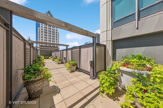 130 N Garland Ct Unit 2612, Chicago, IL 60602 - view of patio / terrace