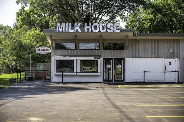 1095 Savannah Ln, Pingree Grove, IL 60140 - view of building exterior