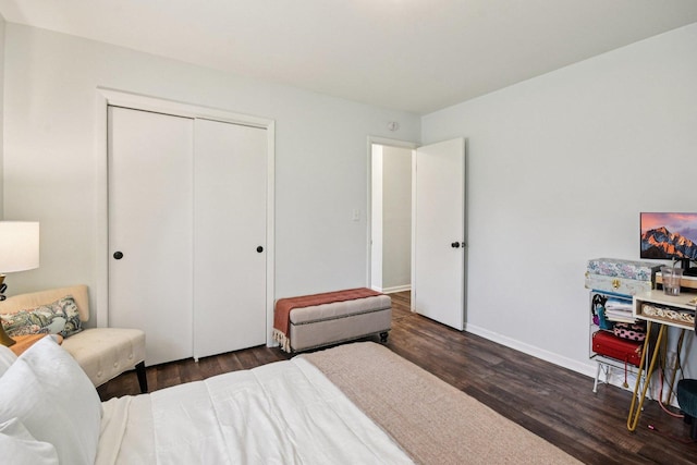 1745 Lyndale Rd, Aurora, IL 60506 - bedroom with wood finished floors and a closet