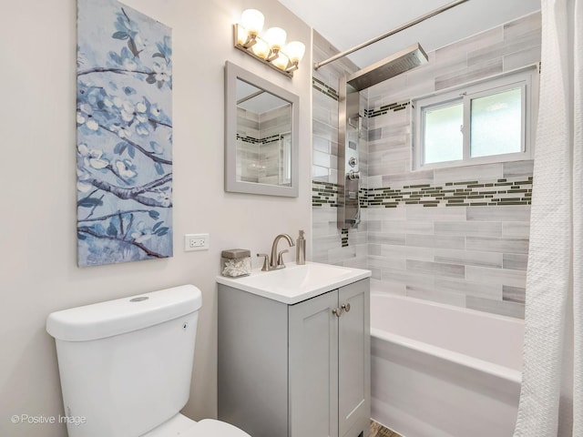 18731 John Ave, Country Club Hills, IL 60478 - full bath with shower / tub combo with curtain and vanity