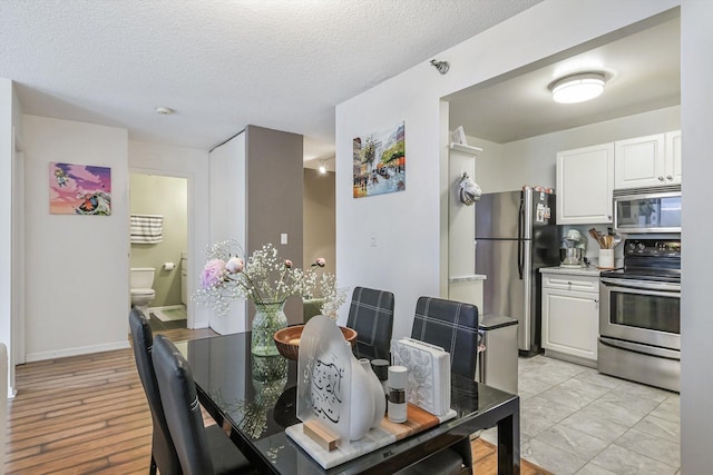 70 W Huron St Unit 406, Chicago, IL 60654 - photo 9
