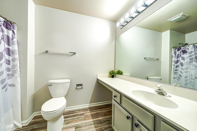 1471 Doolittle Ln, Grayslake, IL 60030 - full bath with vanity, wood finished floors, and a shower with curtain