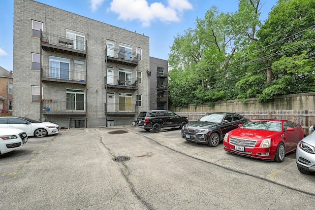 4105 S Drexel Blvd Unit 1N, Chicago, IL 60653 - view of property featuring uncovered parking