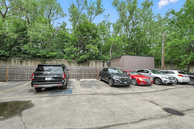 4105 S Drexel Blvd Unit 1N, Chicago, IL 60653 - view of uncovered parking lot