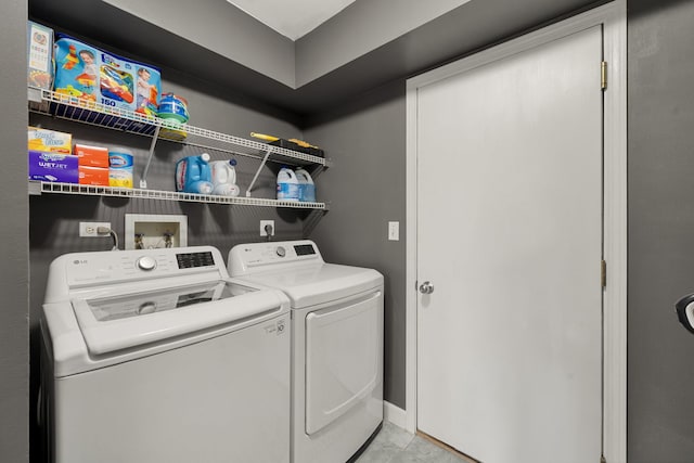 5462 Ridge Xing, Hanover Park, IL 60133 - washroom with washer and dryer