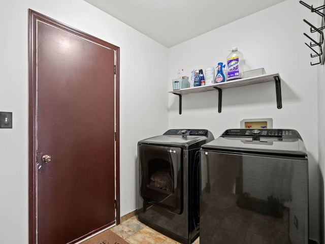 17240 Arrow Head Dr Unit 17240, Lockport, IL 60441 - washroom featuring washer and clothes dryer and baseboards