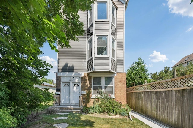 1747 N Spaulding Ave, Chicago, IL 60647 - photo 1